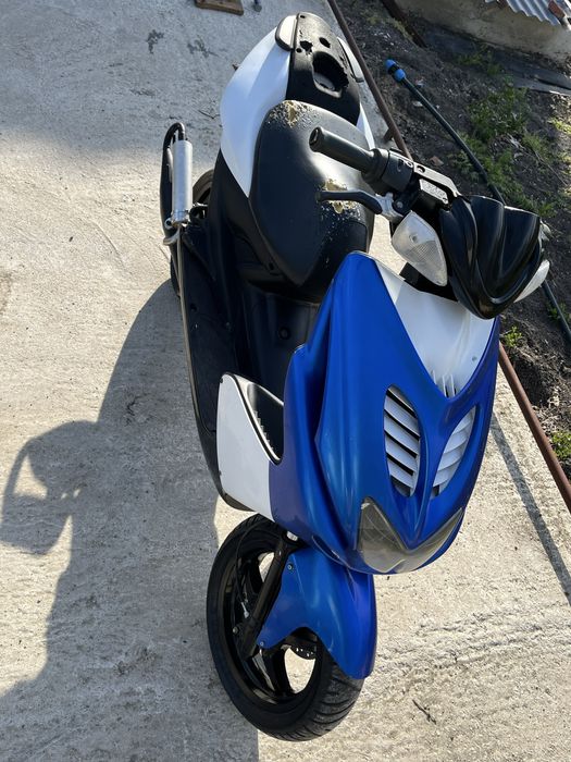 Yamaha Aerox YQ70