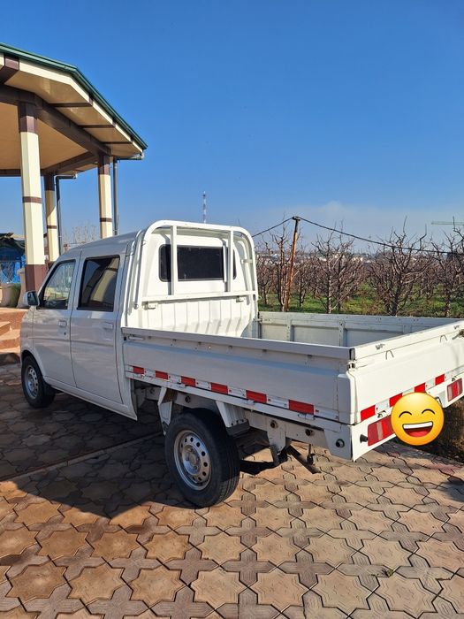 Лифан юк ташидиган .Хамма маьлумот телефон орали.мошина узимники