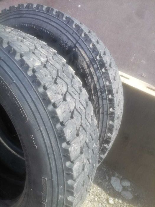 Продам покрышки 215/75R17.5 2 баллона