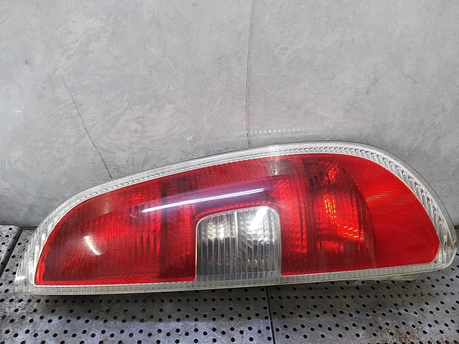 Stop tripla lampa dreapta skoda roomster 5j 5j7945096 5j7945112