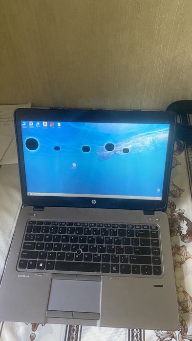 noutbook elite 745 ekran