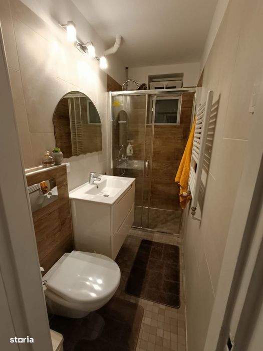 Proprietar privat, închiriez apt 3 camere, complet renovat și utilat