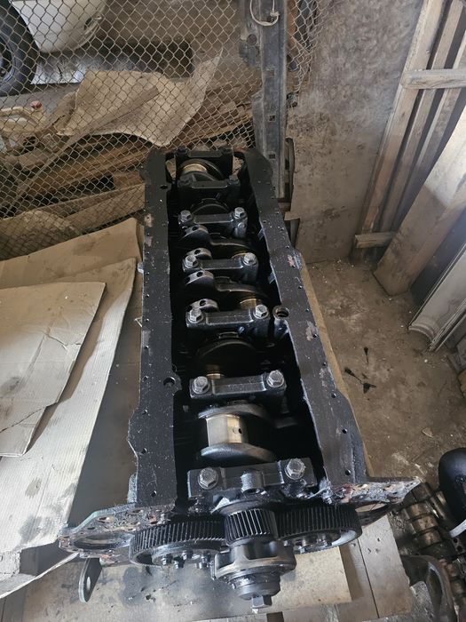 Volvo D12A.Головка ГБЦ. Блок