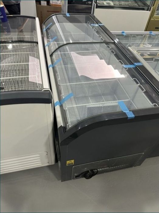 Haladelnik vitrina Xaladelnik xaladinnik vetrenna