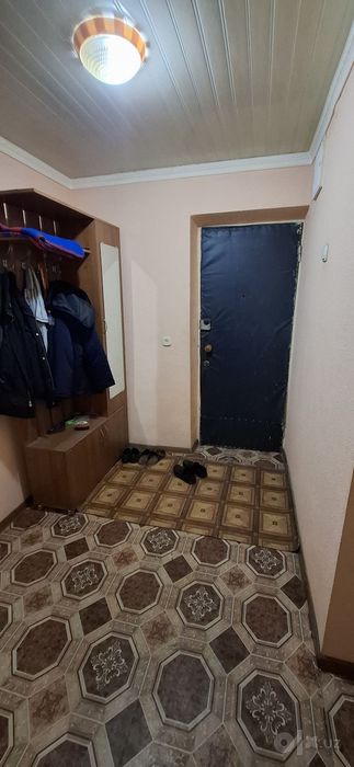 3-х комнатная квартира в центре Ангрена