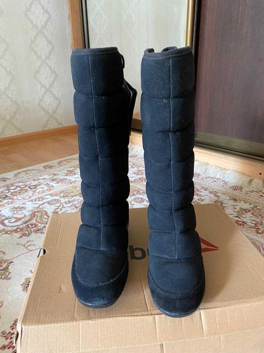 Продам новые сапоги Adidas