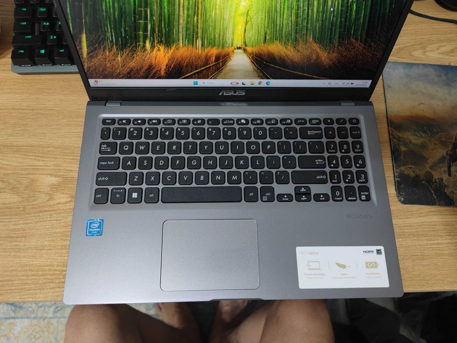 Ноутбук Asus X515E