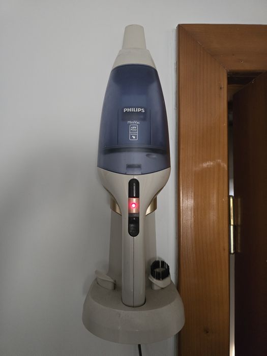 Aspirator de mana Philips Minivac 4.8v