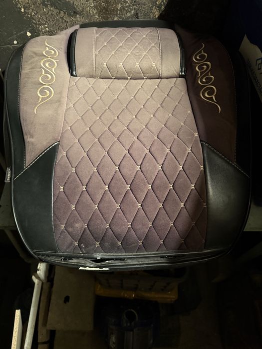 Универсальные чехлы на любую машину