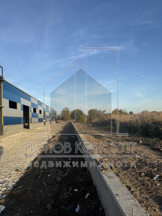 Пром. помещение в Пловдив, област-с.Марково площ 2320 цена 2280000