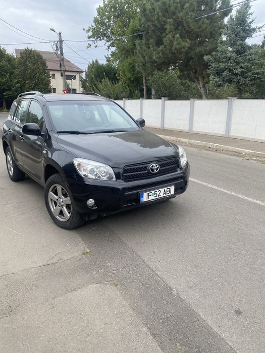 De vinzare Toyota Rav 4