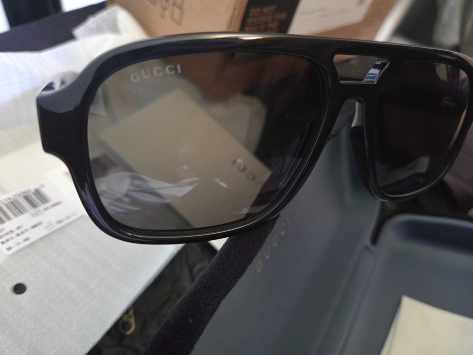 Vând ochelari gucci