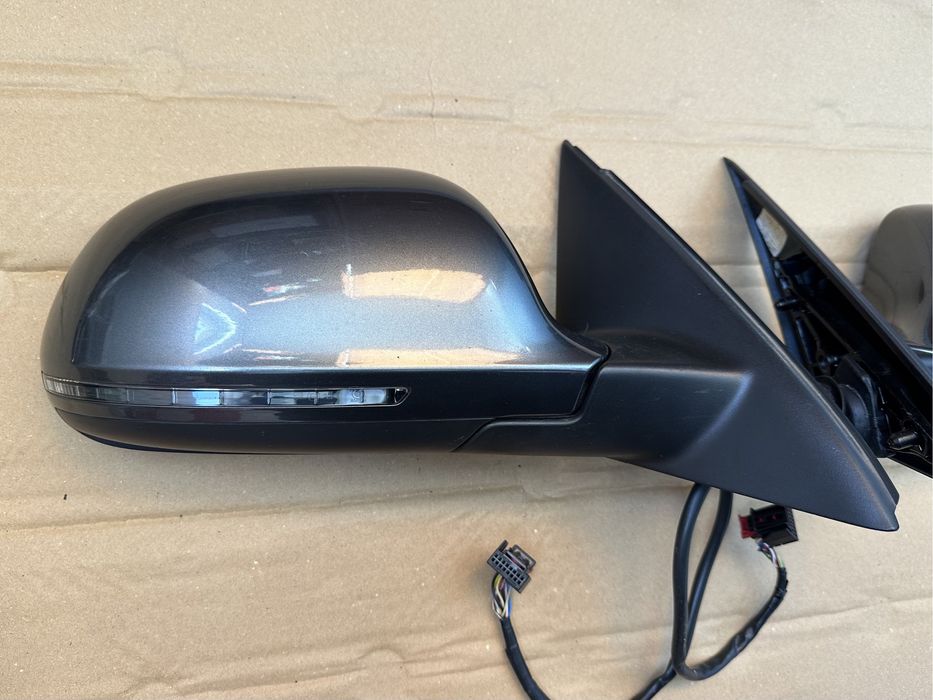 Oglinzi / Oglinda stanga, Oglinda dreapta Audi Q3 8U