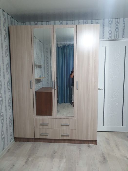 Сдам 2-х ком.кв. в центре 8 мкр.