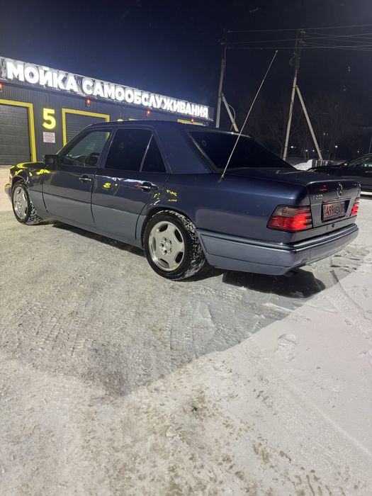 Продам Мерседес W124
