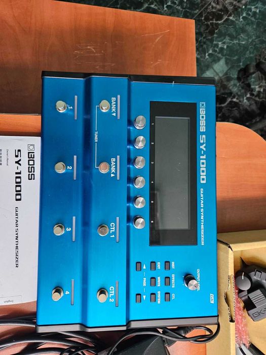 Синтезатор за китара BOSS SY 1000