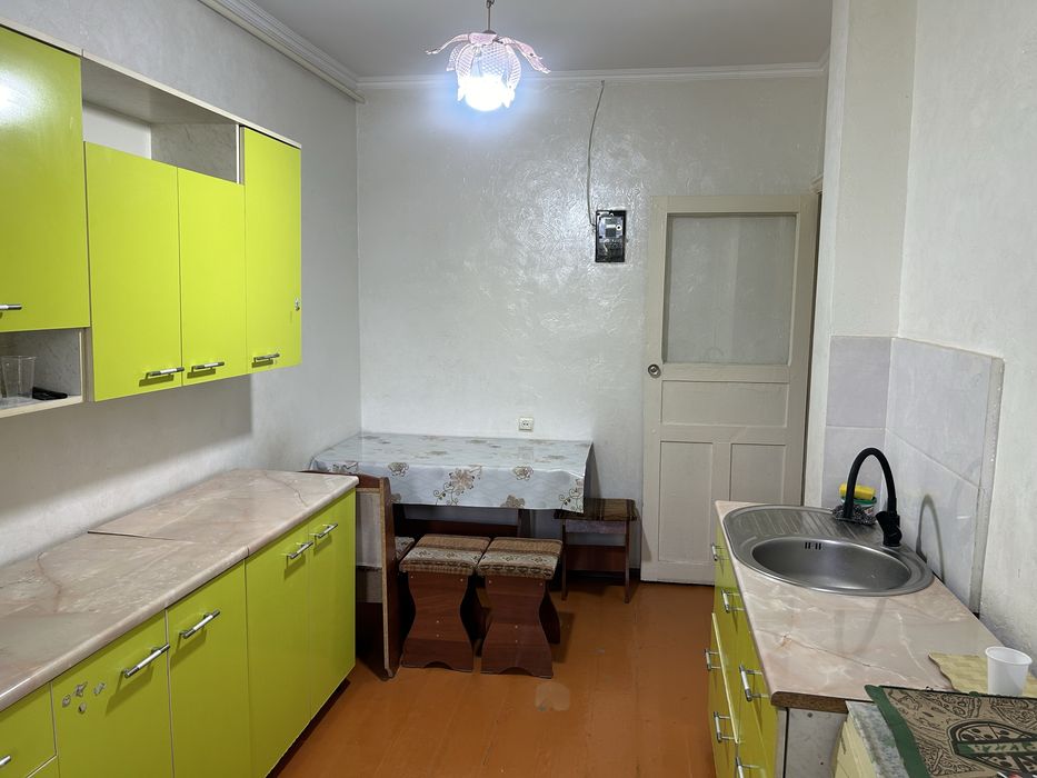 Квартира 2-этаж сатпаева 18