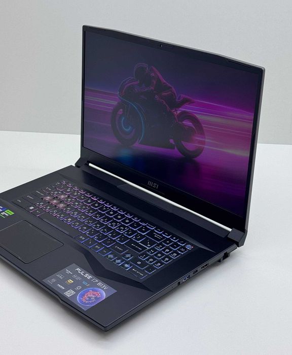 Msi Pluse 17 — i9 - 13900H / RTX 4070 8GB / DDR5 16GB /