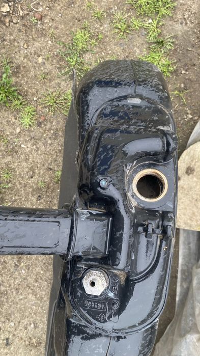 Продам бак на Мерседес W202