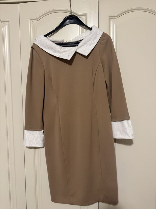 Официални рокли/тоалети с пайети камъни дантела