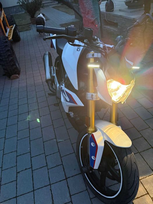 Motocicleta BMW G 310 R Akrapovič