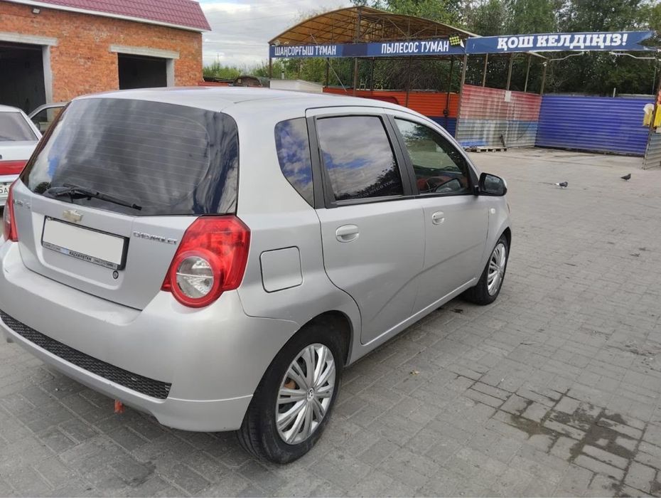Продам Chevrolet Aveo LS, 2010 г.