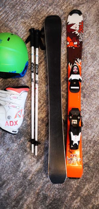 Schiuri, clăpari, bețe, cască Wed'ze pentru copii