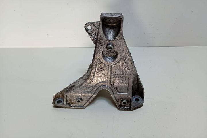 Suport  motor dreapta 8E0199308D Volkswagen VW Passat B5.5 (facelift)