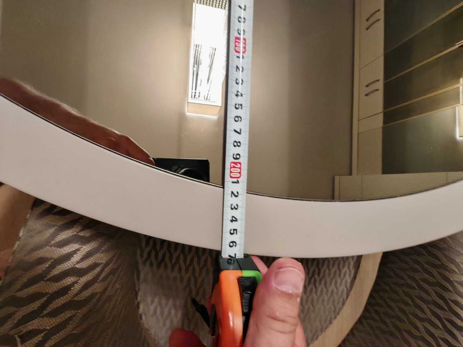 Модерна масивна маса /ИЗГОДНО/