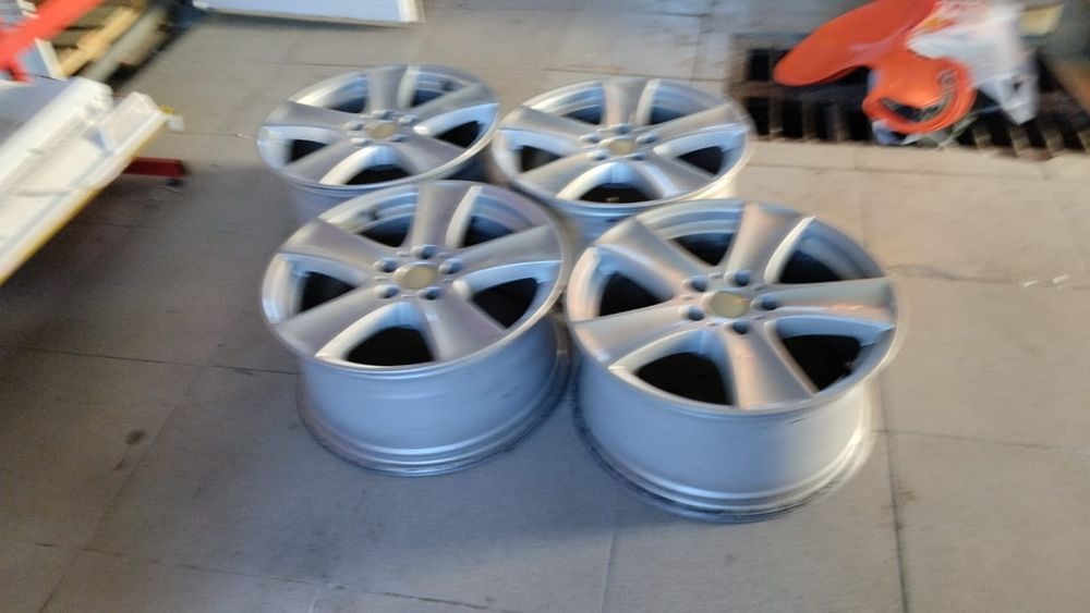 Продам титановые диски на Бмв Е70