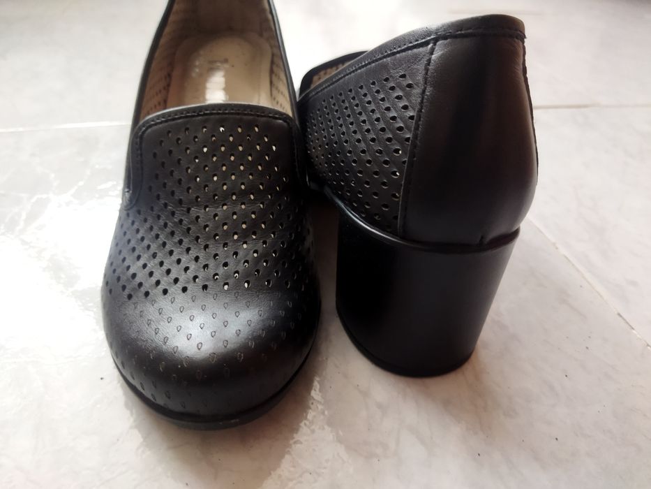 Дамски обувки естествена кожа