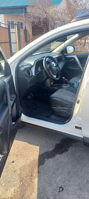 Продам Toyota rav4