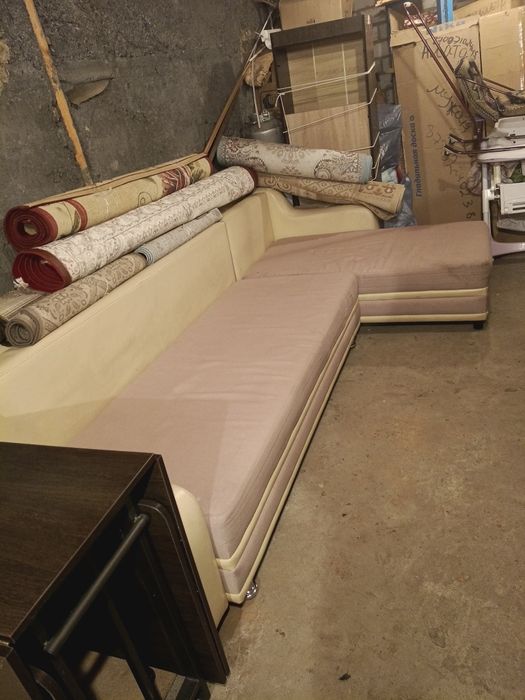 Диван угловой 4метра