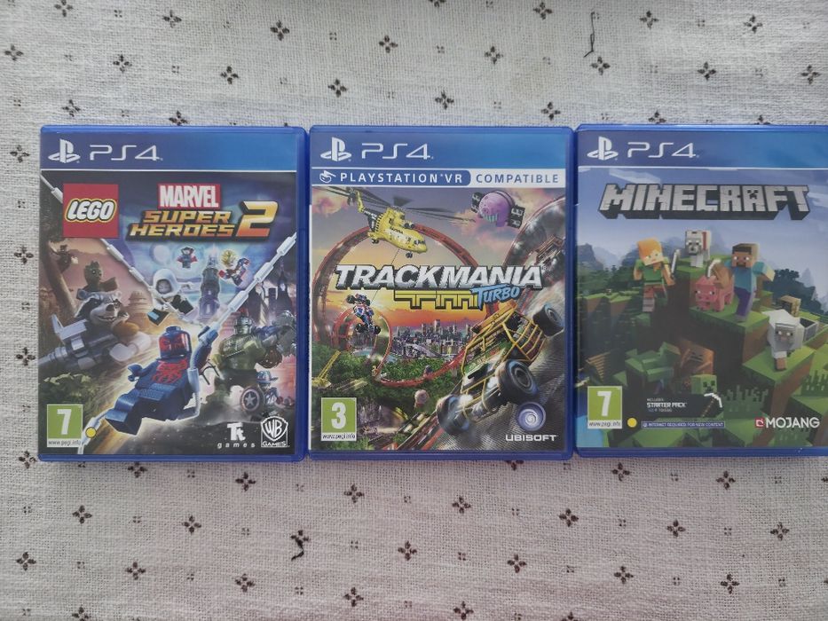 Ps4 slim 960 gb+3 jocuri și controler