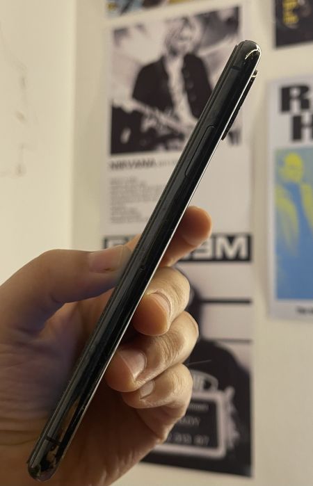 Продам iPhone xs 256 гигабайт