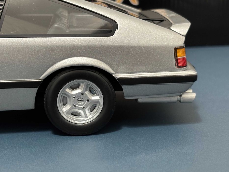 macheta Opel Monza 1:18 BoS