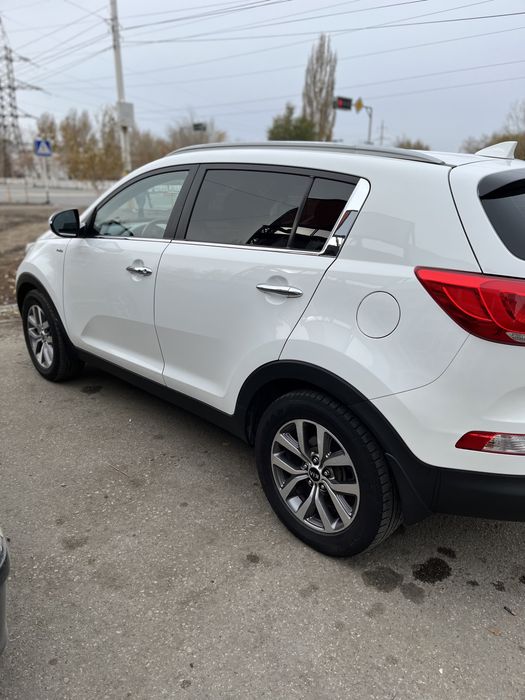 Срочно Kia sportage 2,4