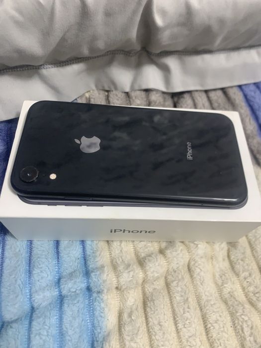 Продается айфон xr