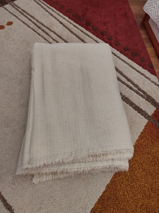 Запазен вълнен китеник