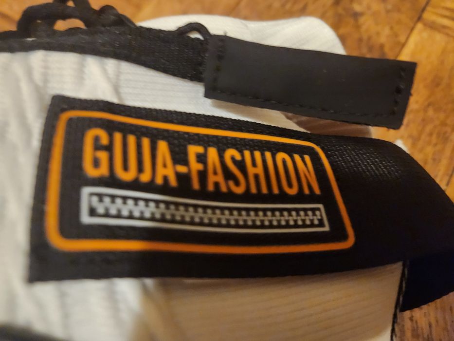 Нови маратонки GUJA, N:45 Цена 70 лв.