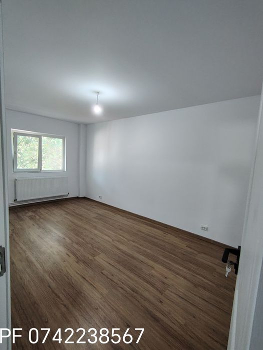 PF vand apartament 2 camere decomandat