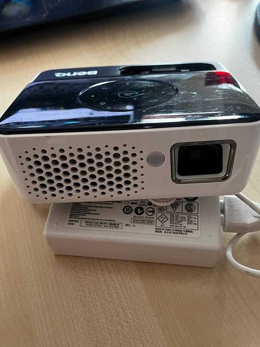 Benq Joybee GP2 video proiector