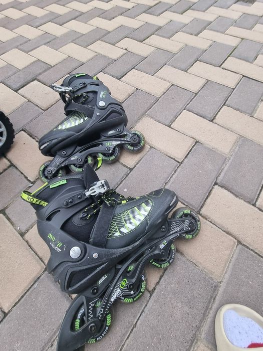 Role reglabile , merg pana la mărimea 39