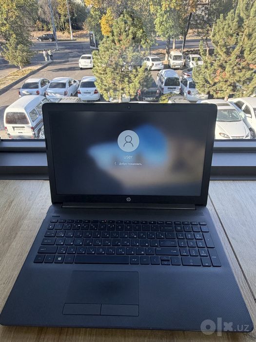 Noutbook i3 1 TB
