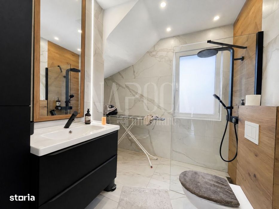 Casa 4 camere de vanzare in Floresti