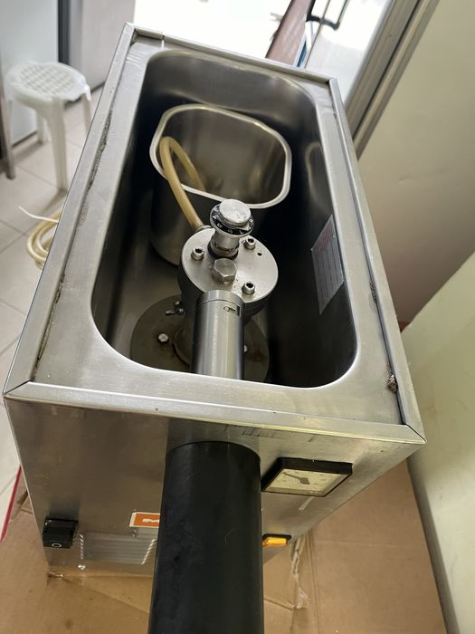 Машина за сметана професионална