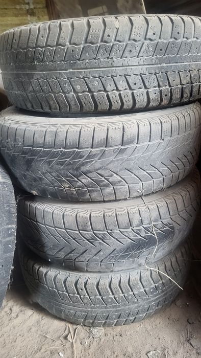 Продам резину с железками r 14