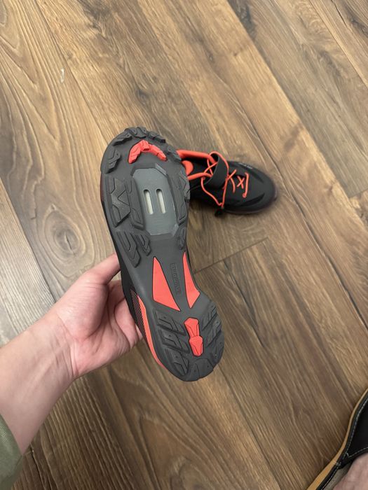 Adidasi Ciclism Shimano marimea 39