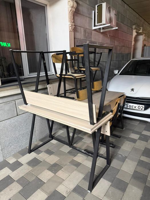 Продам парты и стулья