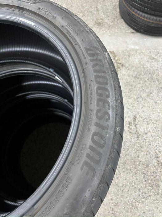 235 45 18 Летни Гуми Bridgestone Turanza